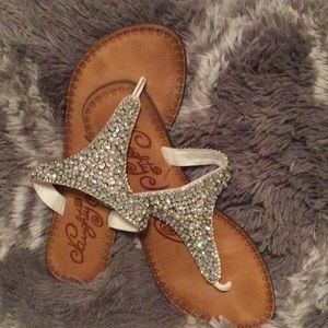 Naughty Monkey sandals with sparkle - size 9.5